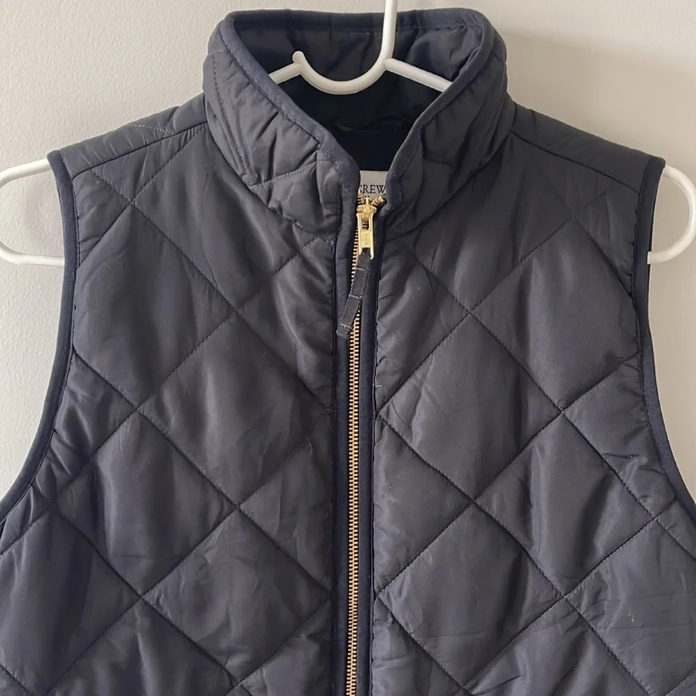 Jcrew black excursion vest S